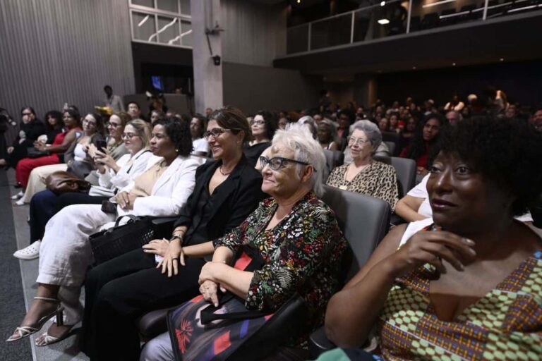 Mulheres_que_movem_a_historia_05